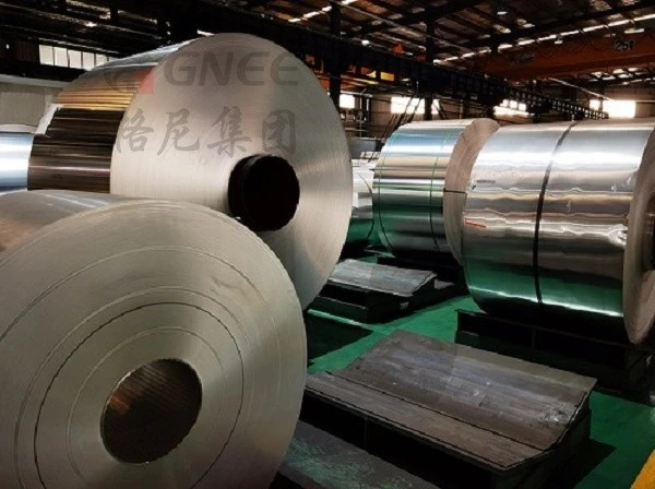 1235 Large Roll Of Aluminum Foil Silver Color