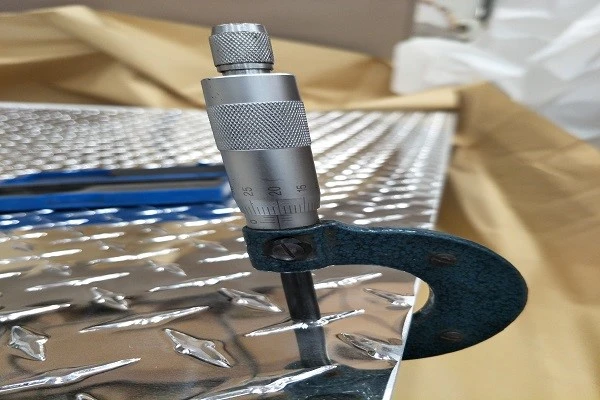 polished-aluminum-tread-plate